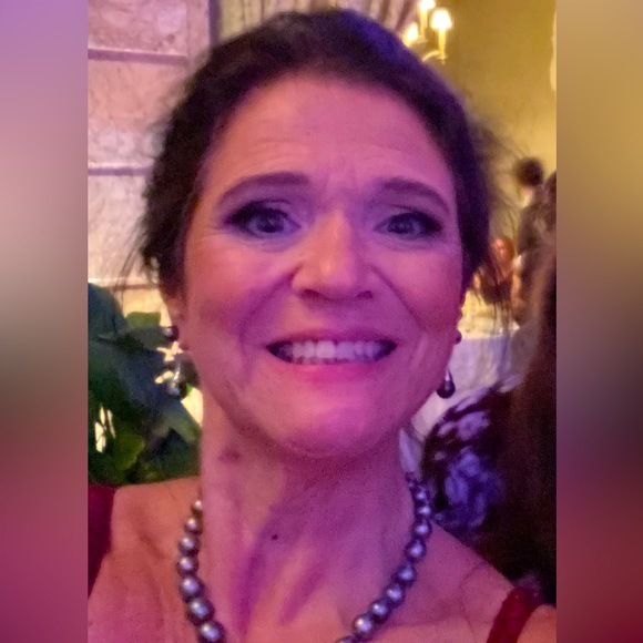 Meet your Posher, Margaret - Picture 2 of 2